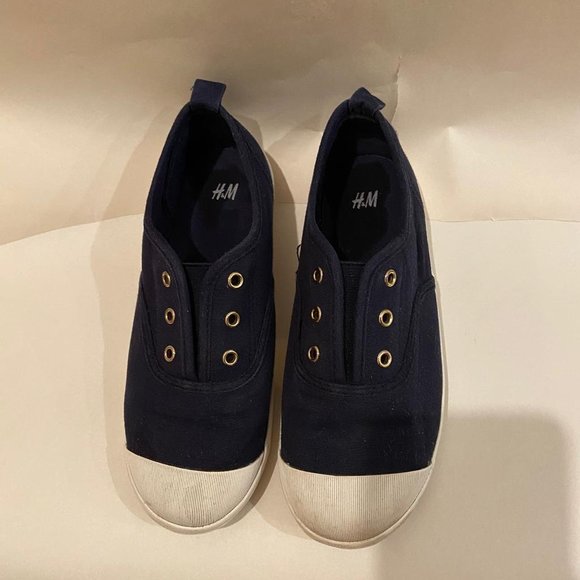 BOY BLUE WHITE SNEAKER FLATS H&M CASUAL COOL CUTE - Picture 3 of 4